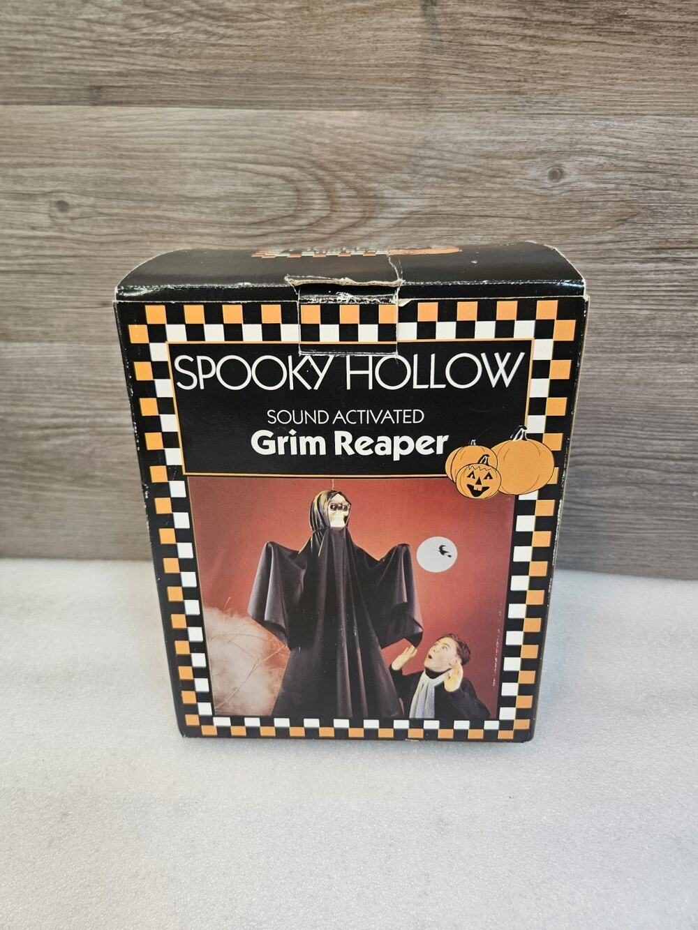 Gemmy Halloween Sound Activated Grim Reaper Shakes Talks Laughs Eyes Light Up